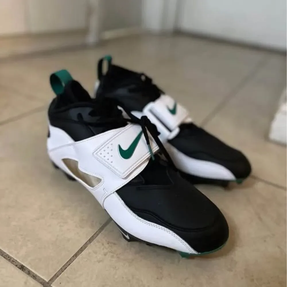 Nike Diamond Turf 93 TD Football Cleat -Men’s